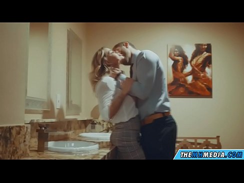 ❤️ Ko'krakli sarg'ish sizni jamoat hojatxonasida yo'ldan ozdirganda ️❌ Super seksda pornoda uz.taxiklass.ru ☑